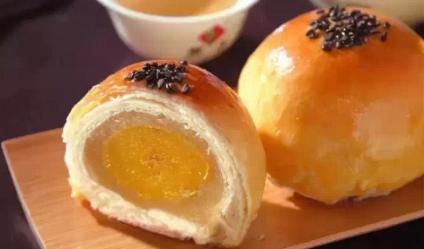 蛋黄酥