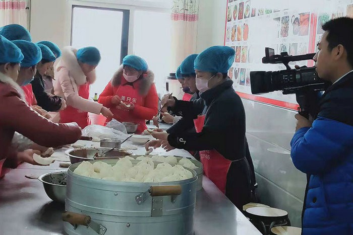 济宁电视台专访美开乐学校面点班